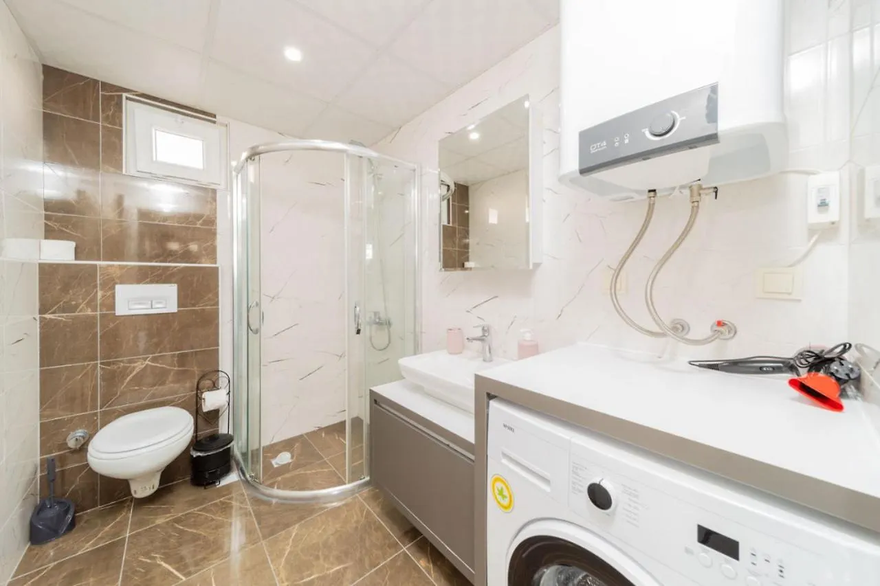 Pleasant Residence Flat With Balcony In Konyaalti Antalya Apartament